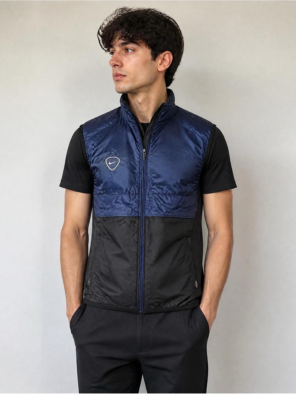 Nike Men’s Blue and Black Quilted Zip-Up Vest
